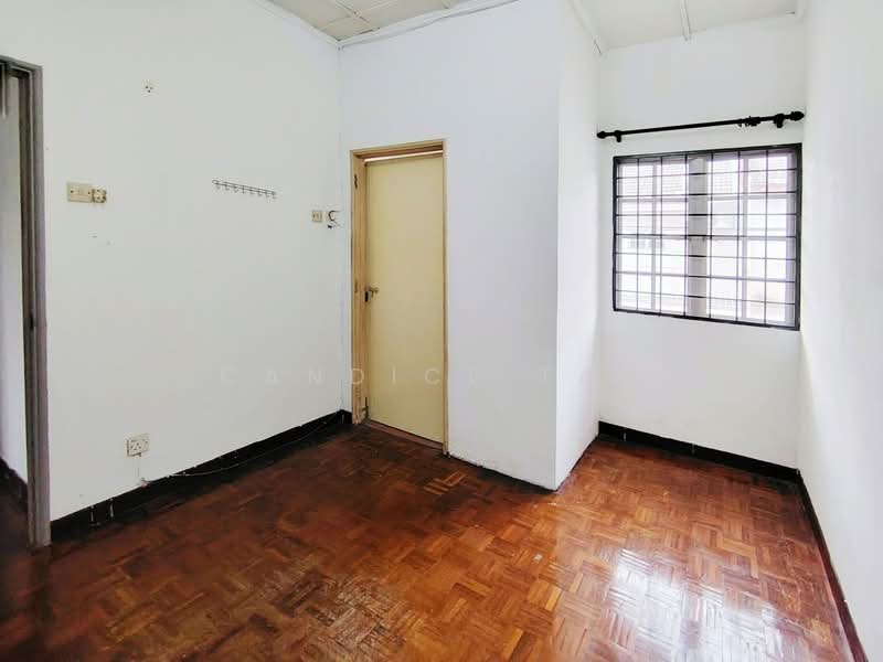 2-storey Terraced House for Sale in Taman Sungai Besi Indah (Seri Kembangan) - Candice Tan - Interior - PropertyGuru.com.my