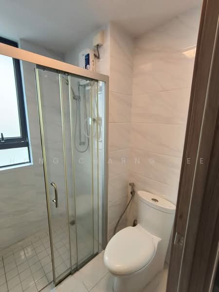 Apartment for Rent at Starview Bay @ Forest City - Hong Charng Lee - Bathroom - PropertyGuru.com.my