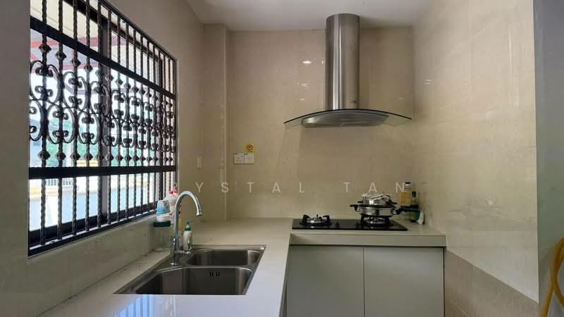 Bungalow House untuk Dijual di Taman Rinting (Masai) - Crystal Tan - Kitchen - PropertyGuru.com.my