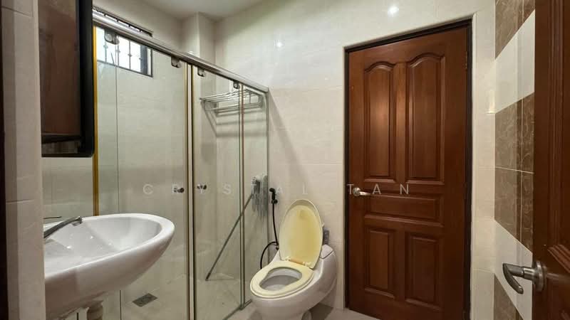 Bungalow House untuk Dijual di Taman Rinting (Masai) - Crystal Tan - Bathroom - PropertyGuru.com.my