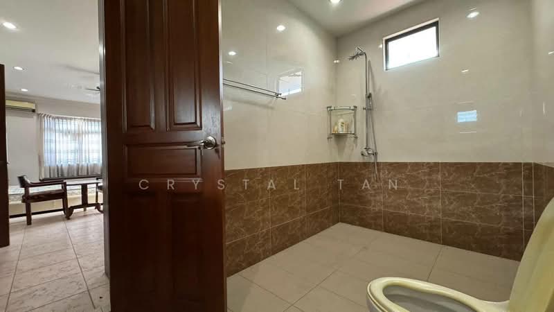 Bungalow House untuk Dijual di Taman Rinting (Masai) - Crystal Tan - Bathroom - PropertyGuru.com.my