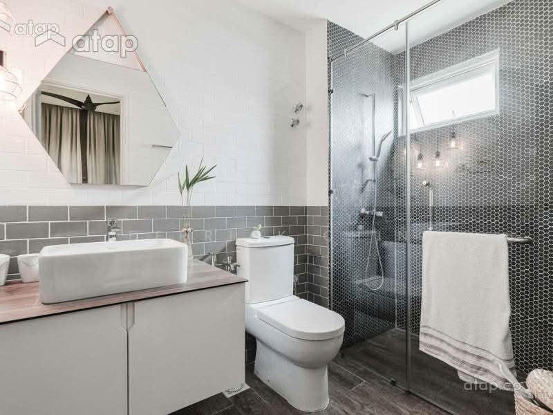 2-storey Terraced House for Sale in Banting (Selangor) - Derrick Chin - Bathroom - PropertyGuru.com.my