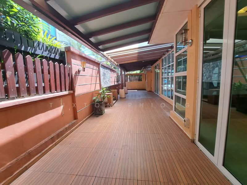 Rumah Berkembar untuk Dijual di Taman Sutera Utama (Skudai) - Tuxton Phiong - Exterior - PropertyGuru.com.my