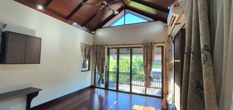 Rumah Teres 3.5-Tingkat untuk Dijual di Duta Tropika (Batu) - Edison Gan - PropertyGuru.com.my