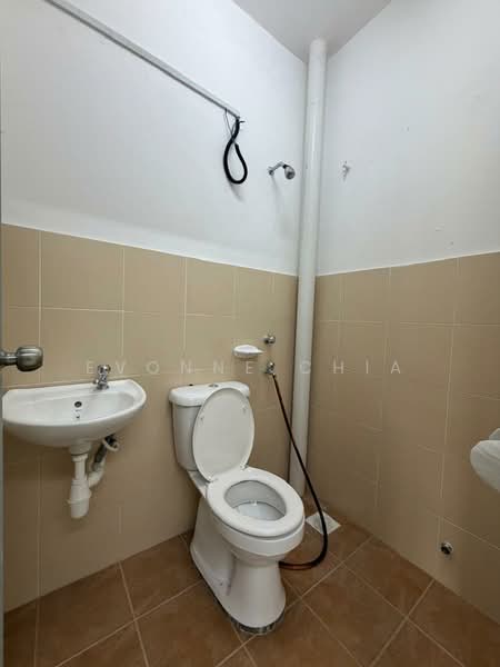 Rumah Teres 2.5 Tingkat untuk Disewa di Senai (Johor) - Evonne Chia - Bathroom - PropertyGuru.com.my