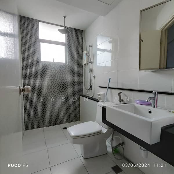 Kondominium untuk Disewa di All Seasons Park - Eason Tan - Bathroom - PropertyGuru.com.my