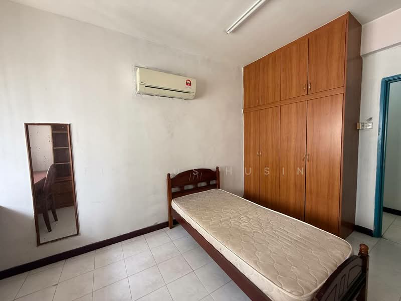 Kondominium untuk Dijual di Vista Komanwel A - Firdaus Husin - Bedroom - PropertyGuru.com.my