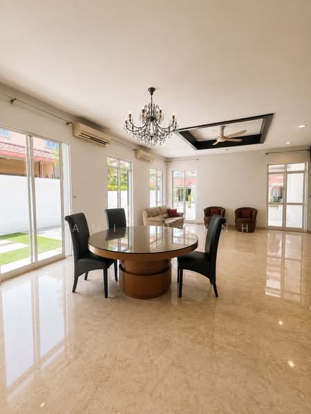 Rumah Berkembar untuk Dijual di Damansara Legenda (Petaling Jaya) - Jamie Huynh - Living Room - PropertyGuru.com.my