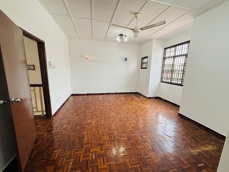Rumah Teres 2-Tingkat untuk Dijual di Taman Setia Indah (Tebrau) - Wallace Ang - Living Room - PropertyGuru.com.my