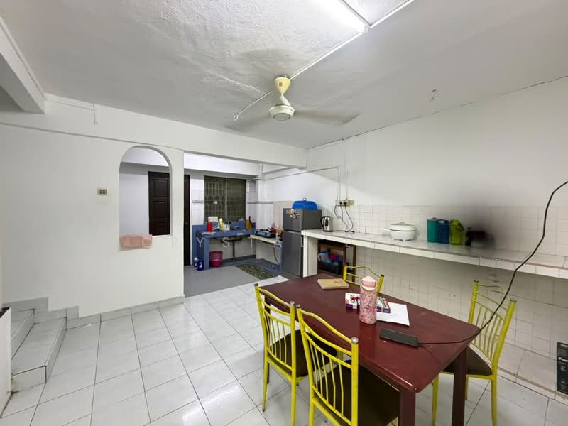 Rumah Teres 2 Tingkat untuk Disewa di Bandar Menjalara (Kuala Lumpur) - Crystal Lum - Kitchen - PropertyGuru.com.my