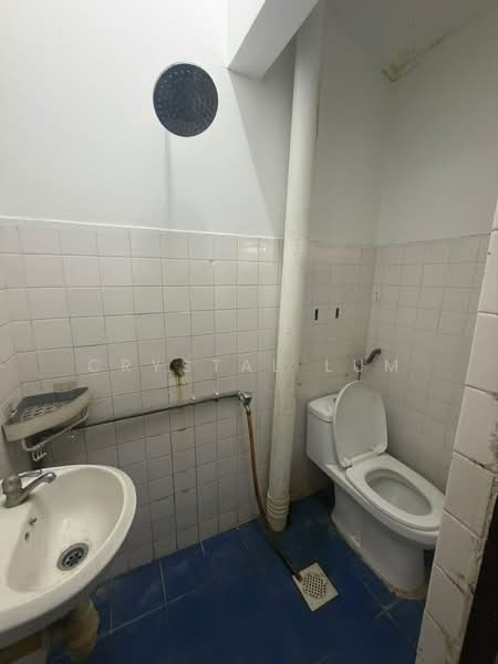 Rumah Teres 2 Tingkat untuk Disewa di Bandar Menjalara (Kuala Lumpur) - Crystal Lum - Bathroom - PropertyGuru.com.my
