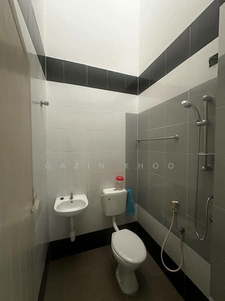 Rumah Teres 1 Tingkat untuk Dijual di Taman Tasek (Ipoh) - Qazin Khoo - Bathroom - PropertyGuru.com.my