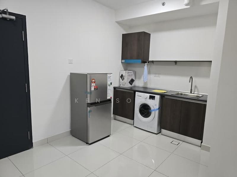 Kediaman Servis untuk Disewa di Lakeview Suites @ Edumetro - Ken Soon - Kitchen - PropertyGuru.com.my