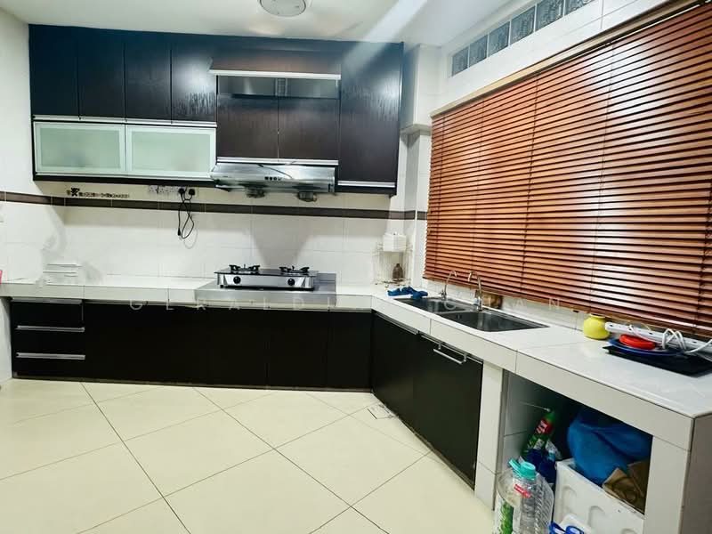 2-storey Terraced House for Sale in Usj 1 (Subang Jaya) - Geraldine Chan - Kitchen - PropertyGuru.com.my