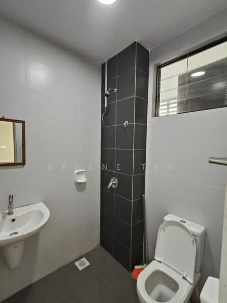 Rumah Teres 2.5 Tingkat untuk Disewa di Bandar Indahpura (Kulai) - Serene Teh - Bathroom - PropertyGuru.com.my