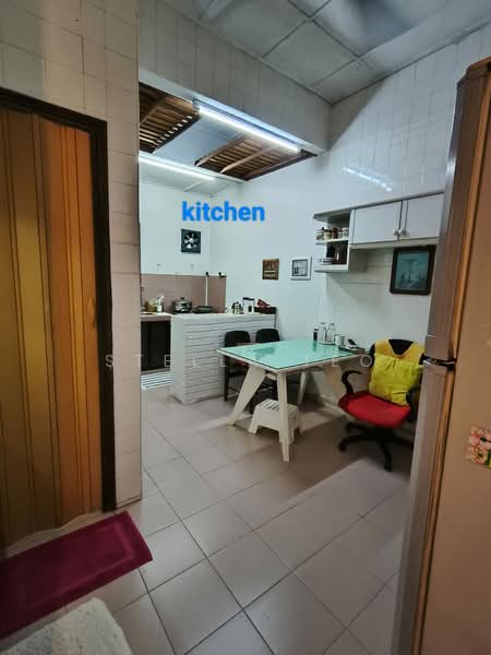 1-storey Terraced House for Sale in Taman Molek (Johor Bahru) - Stella Teo - Kitchen - PropertyGuru.com.my