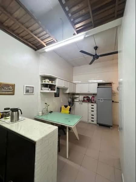 Rumah Teres 1.5-Tingkat untuk Dijual di Taman Molek (Johor Bahru) - Stella Teo - Kitchen - PropertyGuru.com.my