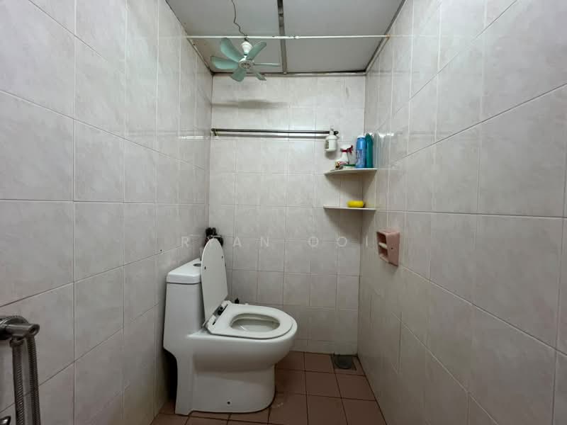 Semi-Detached House for Sale in Tongkang Yard (Alor Setar) - Ryan Ooi - Bathroom - PropertyGuru.com.my