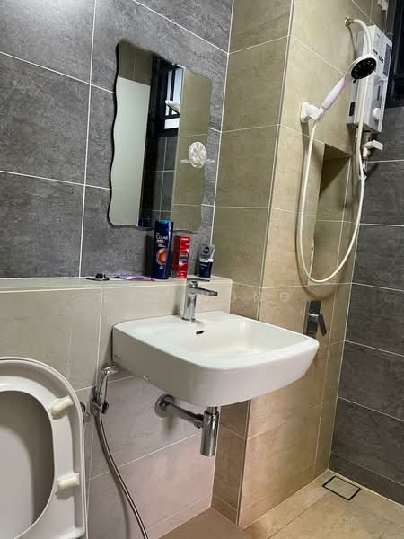 Servis Apartment untuk Disewa di Setia City Residences - Eve Wong - Bathroom - PropertyGuru.com.my