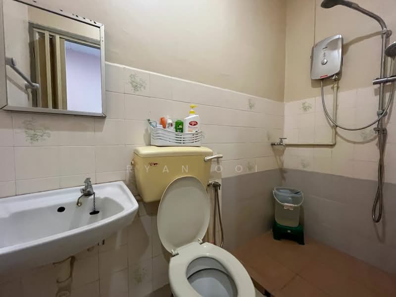 1-storey Terraced House for Sale in Taman Asas (Alor Setar) - Ryan Ooi - Bathroom - PropertyGuru.com.my
