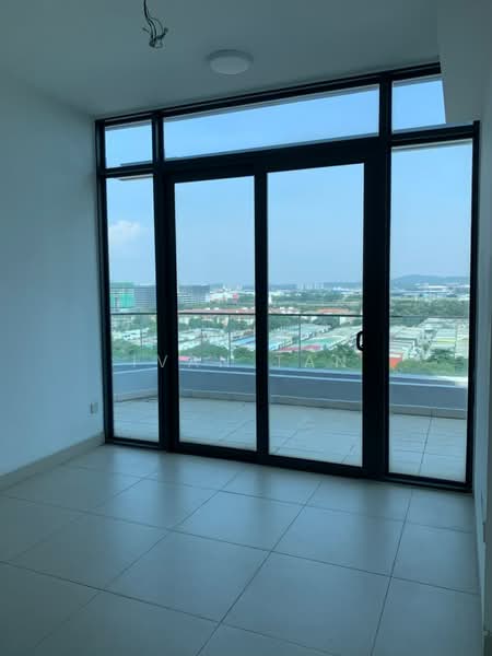 Kediaman Servis untuk Dijual di Aragreens - Ivan Tan - Balcony - PropertyGuru.com.my