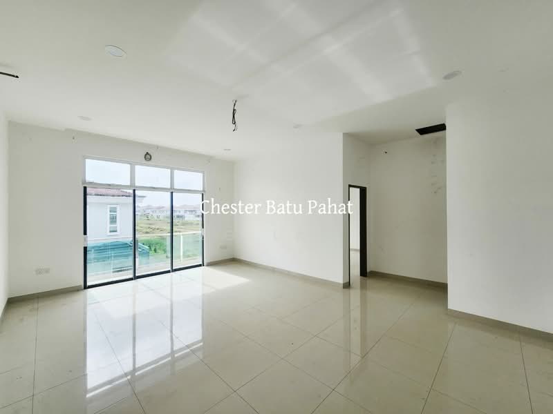 Rumah Berkembar untuk Dijual di Taman Sri Mulia (Batu Pahat) - ZG Law - PropertyGuru.com.my