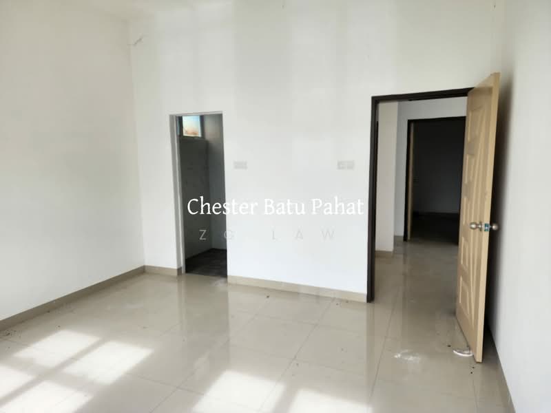 Rumah Berkembar untuk Dijual di Taman Sri Mulia (Batu Pahat) - ZG Law - PropertyGuru.com.my