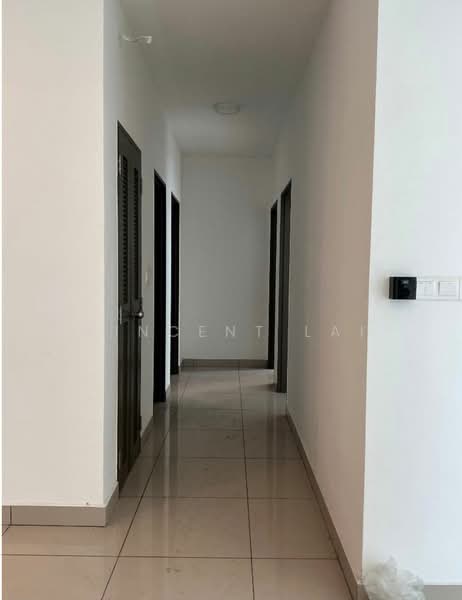 Kondominium untuk Disewa di The Henge - Vincent Lai - Corridor - PropertyGuru.com.my