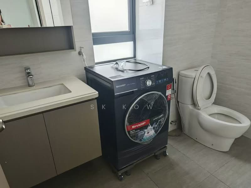 Servis Apartment untuk Dijual di Baron Residence @ Lake City - SK Kow - Bathroom - PropertyGuru.com.my