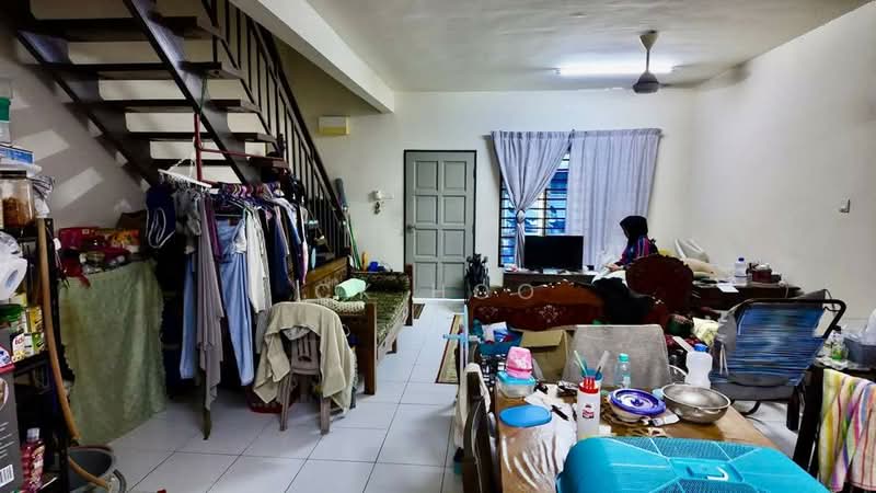 2-storey Terraced House for Sale in Taman Pasir Putih (Pasir Gudang) - CK Hoo - Living Room - PropertyGuru.com.my