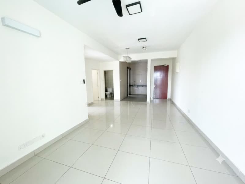 Kondominium untuk Disewa di Ascenda Residence @ Skyarena - Bryan . - Living Room - PropertyGuru.com.my