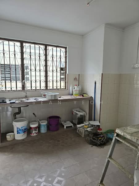Flat for Rent at Flat Taman Ungku Tun Aminah - Sean Yeoh - Kitchen - PropertyGuru.com.my