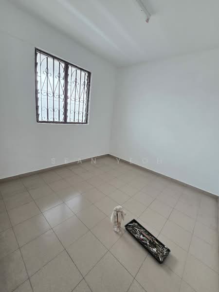 Flat for Rent at Flat Taman Ungku Tun Aminah - Sean Yeoh - Interior - PropertyGuru.com.my