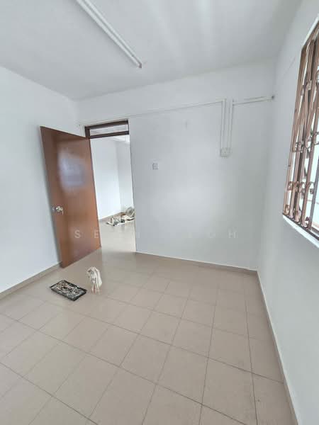 Flat for Rent at Flat Taman Ungku Tun Aminah - Sean Yeoh - PropertyGuru.com.my