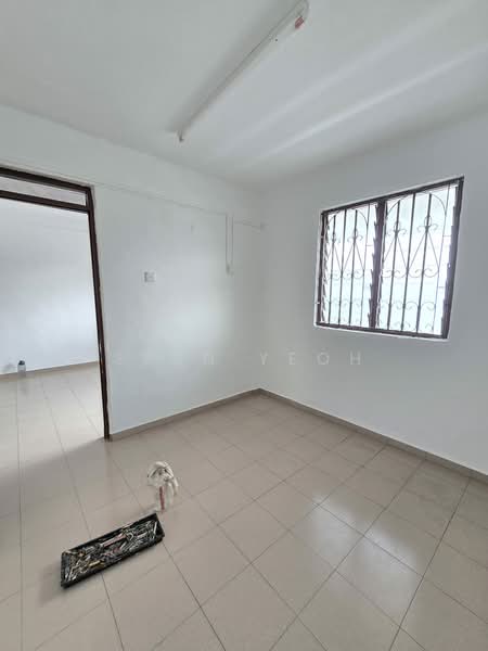 Flat for Rent at Flat Taman Ungku Tun Aminah - Sean Yeoh - PropertyGuru.com.my