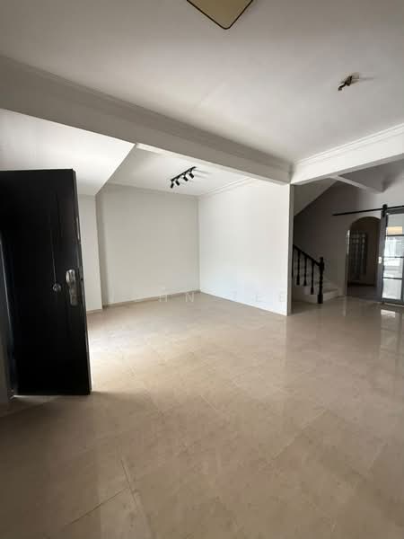 2-storey Terraced House for Rent in Bandar Bukit Tinggi (Klang) - John Tee - Living Room - PropertyGuru.com.my