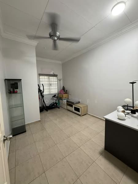 2-storey Terraced House for Rent in Bandar Bukit Tinggi (Klang) - John Tee - Study - PropertyGuru.com.my