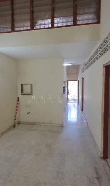 1-storey Terraced House for Sale in Ampang Jaya (Ampang) - Nazrin Affendy - Corridor - PropertyGuru.com.my