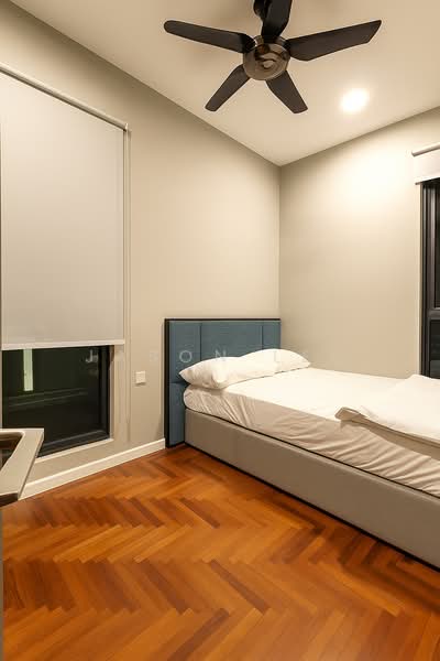 Servis Apartment untuk Disewa di Bloomsvale Menara Vista Petaling - Jason Lee - Bedroom - PropertyGuru.com.my