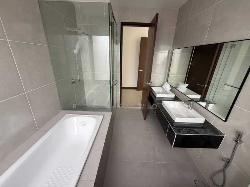 2-storey Terraced House for Sale in Puteri Harbour (Iskandar Puteri (Nusajaya)) - Ricky Woo - Bathroom - PropertyGuru.com.my