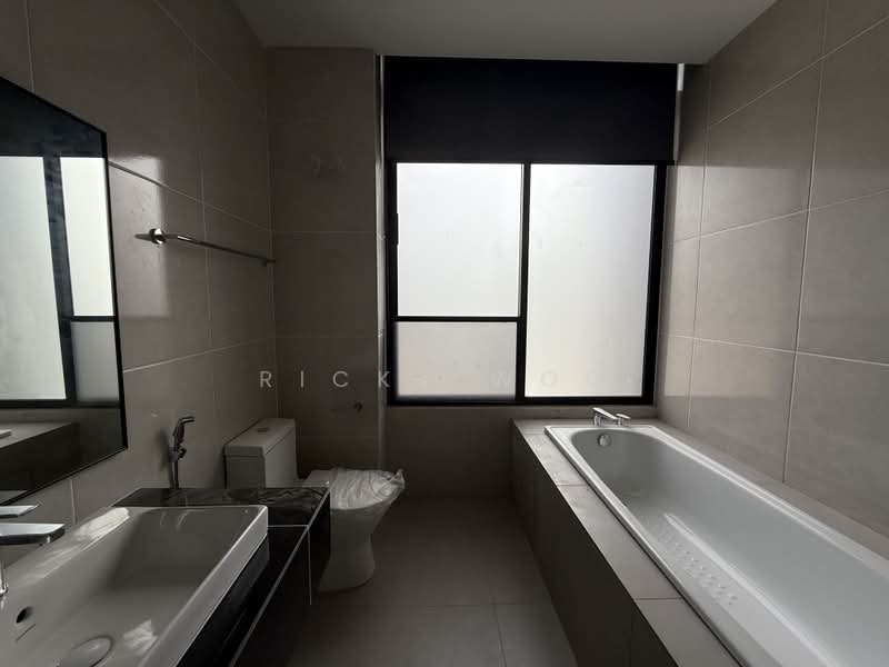 2-storey Terraced House for Sale in Puteri Harbour (Iskandar Puteri (Nusajaya)) - Ricky Woo - Bathroom - PropertyGuru.com.my
