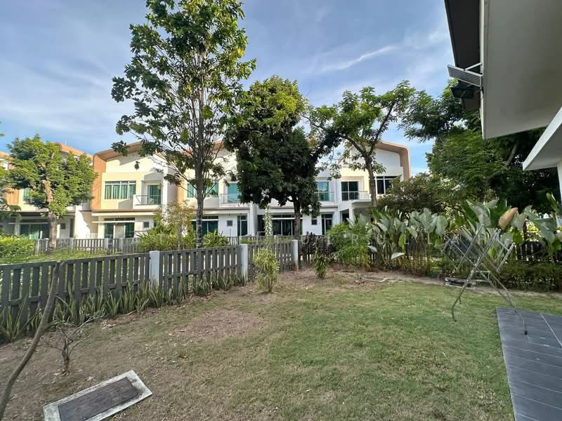 2-storey Terraced House for Rent in Cyberjaya (Selangor) - Aizat Saifulrullah - Exterior - PropertyGuru.com.my