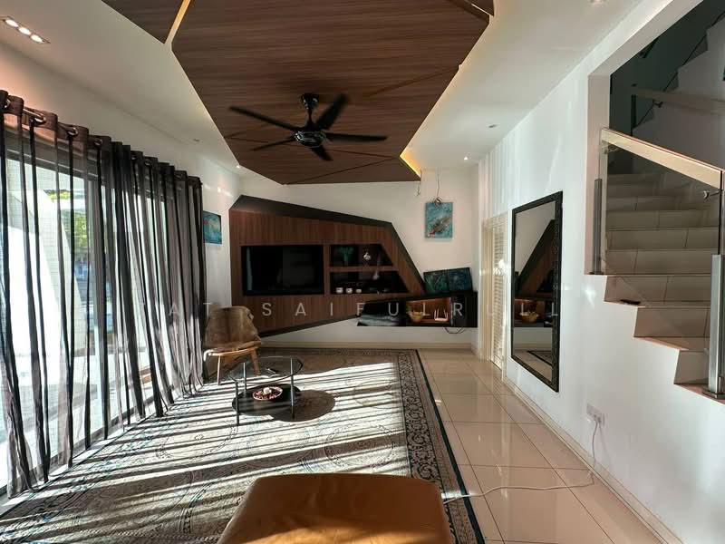 2-storey Terraced House for Rent in Cyberjaya (Selangor) - Aizat Saifulrullah - Living Room - PropertyGuru.com.my