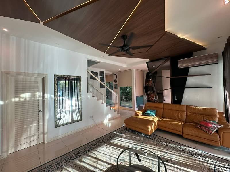 2-storey Terraced House for Rent in Cyberjaya (Selangor) - Aizat Saifulrullah - Living Room - PropertyGuru.com.my