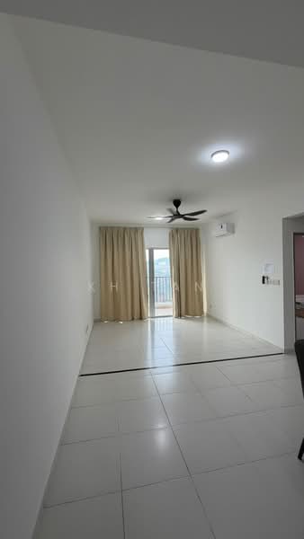 Servis Apartment untuk Dijual di Axis Crown - KH Tan - Living Room - PropertyGuru.com.my