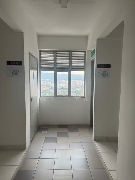 Servis Apartment untuk Dijual di Axis Crown - KH Tan - Corridor - PropertyGuru.com.my