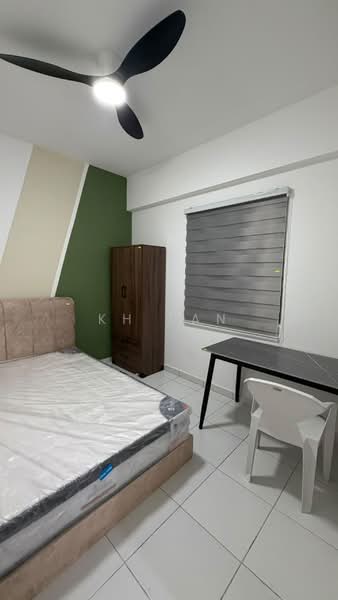 Servis Apartment untuk Dijual di Axis Crown - KH Tan - Bedroom - PropertyGuru.com.my