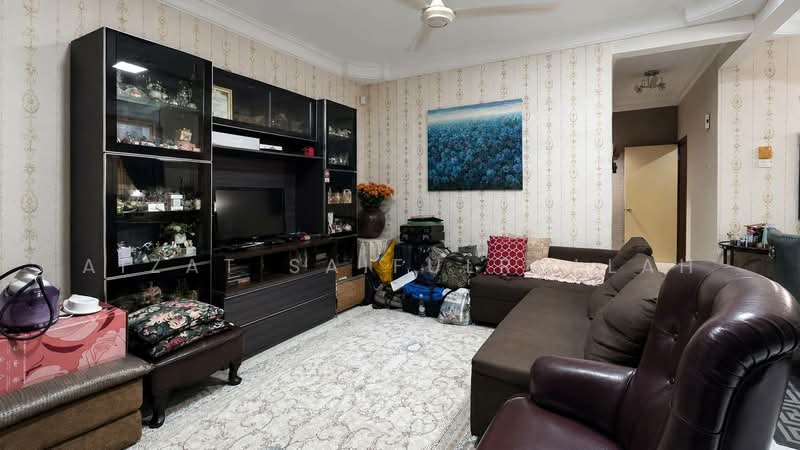 Rumah Teres 2 Tingkat untuk Dijual di Kota Damansara (Selangor) - Aizat Saifulrullah - Living Room - PropertyGuru.com.my