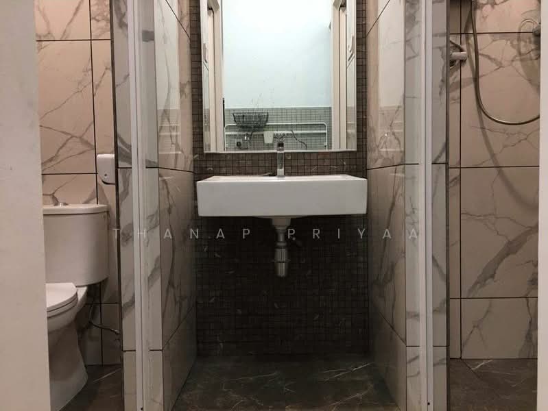 Kediaman Servis untuk Disewa di The Grand Subang Jaya SS15 - Thanap Priyaa - Bathroom - PropertyGuru.com.my