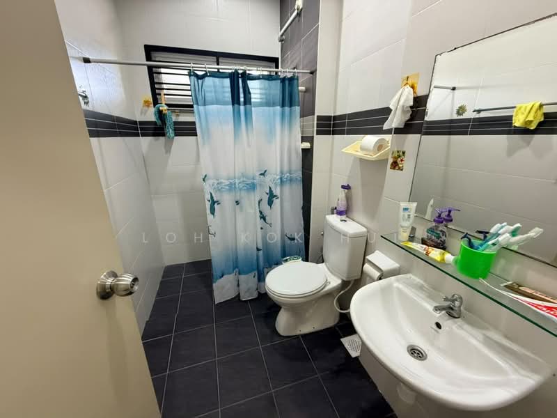 2-storey Terraced House for Sale in Taman Nusa Idaman (Iskandar Puteri (Nusajaya)) - Loh Kok Hui - Bathroom - PropertyGuru.com.my